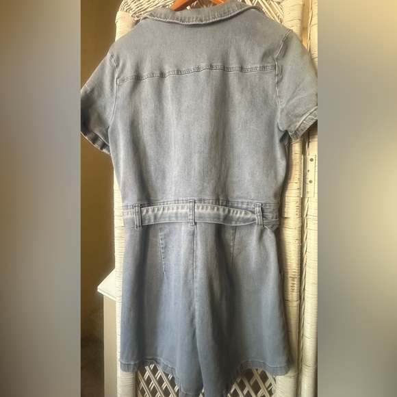 🌼SUMMER SOUL🌼🌼🌞 Denim vintage style overalls with belt - Picture 3 of 3